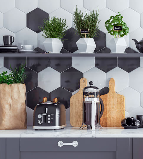 Küche mit Hexagon-Fliesen